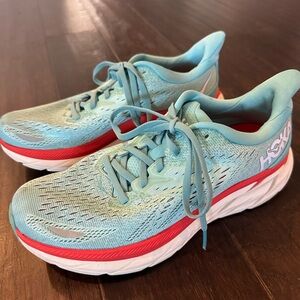 Hoka Clifton 8